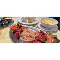 Menu Fondue chinoise avec entrée, dessert et Kir dès 2 personnes